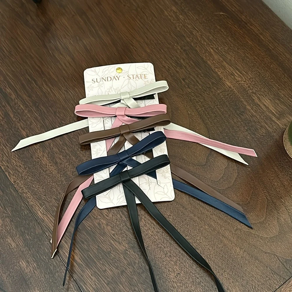 Sunday State Pack of 5 Faux Leather Hair Bow Barrettes Nwt